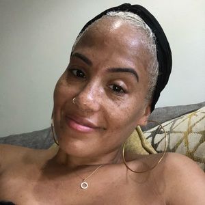 Meet your Posher, Evelyn